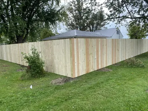 Wood privacy fencing