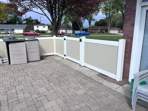 Vinyl Gates