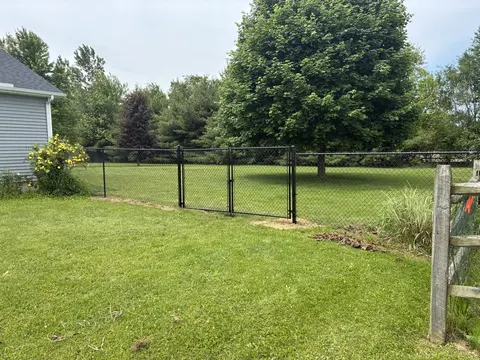 Chain-link double gate