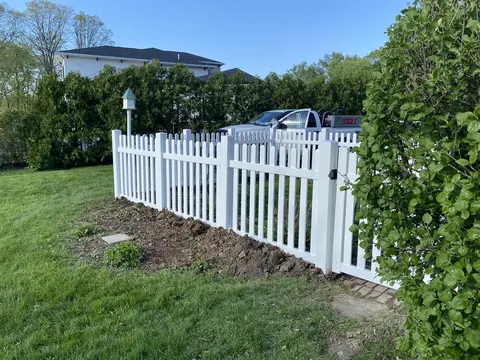 Vinyl picket fence and gate