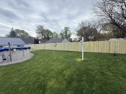Pine Privacy · Pool Yard
