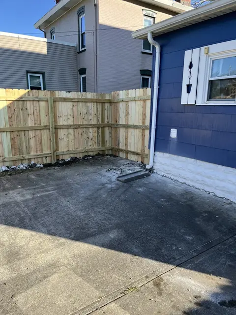 Wood privacy fencing