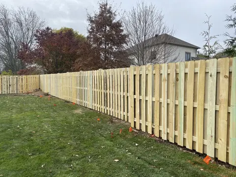 Shadowbox wood fencing