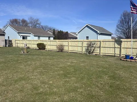Pine Privacy · Open Yard