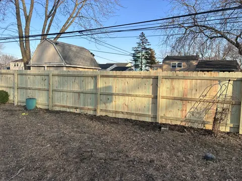 Wood privacy fence, viewed from the rail side